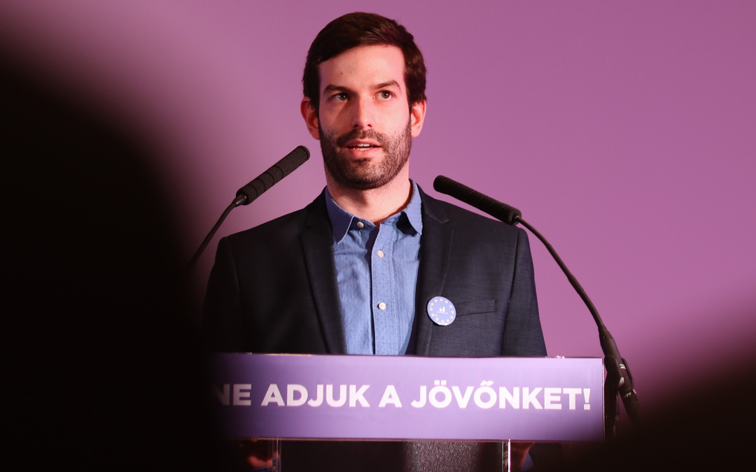 Ez a magyar jövő három pillére: kórház, iskola, munkahely